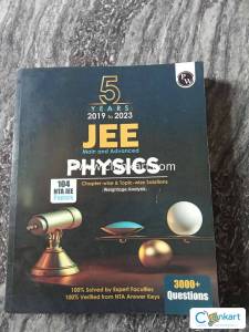 5 Years PW Physics PYQ Book