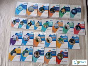 Aakash complete set of class 11th,12th jee mains,advanced untouched