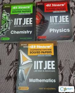 Arihant Topicwise PYQs for IIT JEE  (Set of 3)