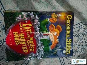 Cat and Mouse in a Haunted house