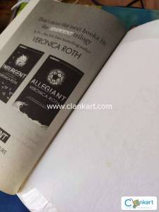 DIVERGENT #1 BOOK FOR SALE!!!