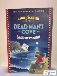 Dead Man's Cove (Laura Marlin Mysteries)