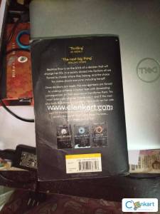 Divergent by Veronica Roth