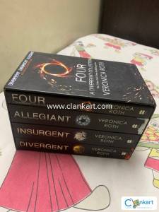 Divergent series book set with case in untouched condition
