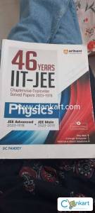 Excellent condition Arihant Second hand PYQ book for JEE Physics