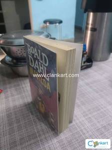 Famous book of Roald Dahl Matilda in new condition with highly discoun