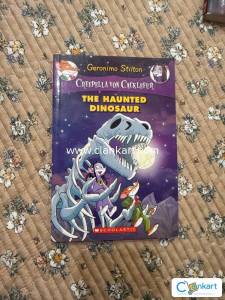 Geronimo Stilton: CREEPELLA VON CACKLEFUR- The Haunted Dinosaur