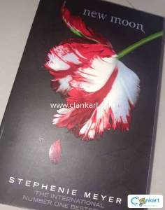 NEW MOON (TWILIGHT SERIES #2)