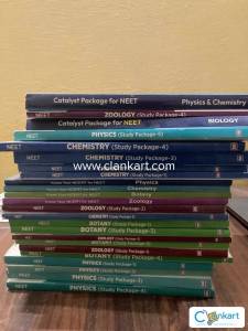 Neet medical completel module set for Neet aspirants in excellent cond