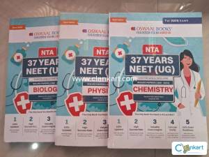 OSWAAL NEET PYQ: physics chemistry biology