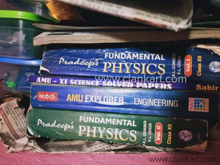 Pradeep Physics for class 12th XII Both parts