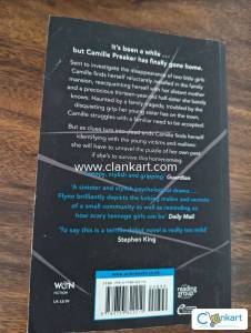 Sharp Objects by Gillian Flynn