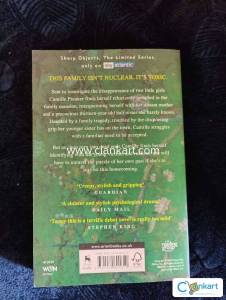 Sharp Objects by Gillian Flynn