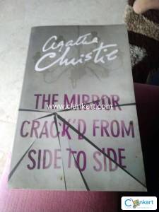 The mirror crackd from side to side