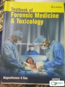 textbook of forensic medicine and toxicology